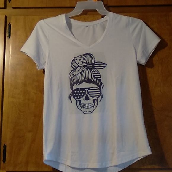 Women's Lg tshirt - Picture 3 of 6